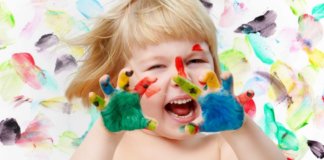 Educar criança de 0 a 3 anos exige sensibilidade e delicadeza