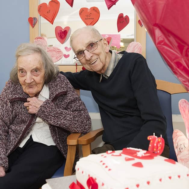 bemmaismulher.com - Marido de 91 anos lê diário para mulher com amnésia para manter o amor vivo