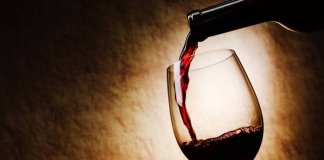 Uma taça de vinho dá os mesmos benefícios de uma hora de academia, diz pesquisa