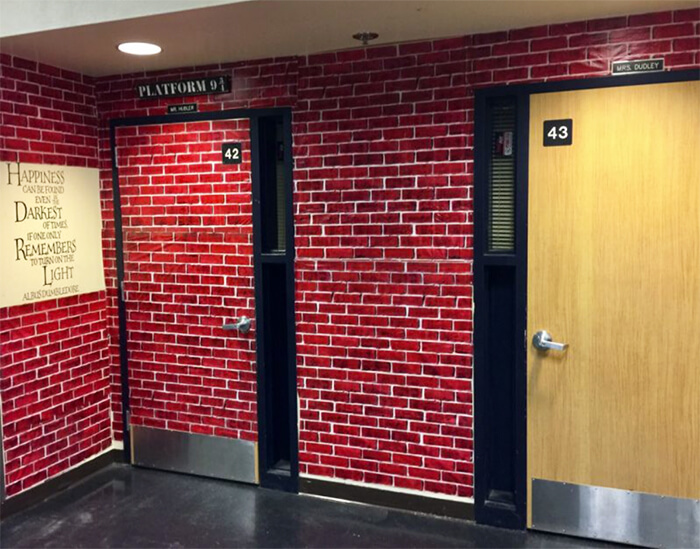 bemmaismulher.com - Professor gasta 70 horas transformando sua sala de aula em cenário de Harry Potter