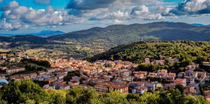 Que tal comprar uma casa histórica na Itália por 1 euro?