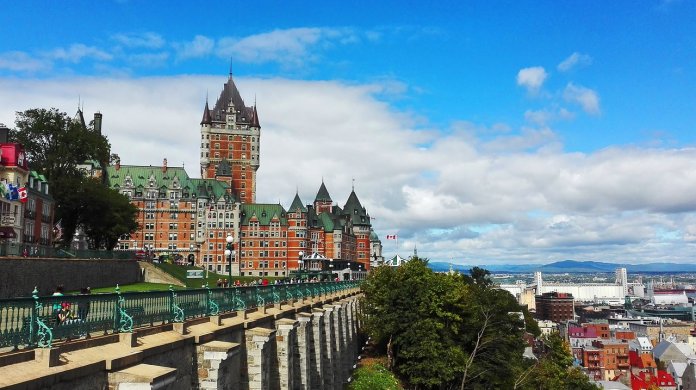 Canadá está recrutando brasileiros(as), são várias oportunidades de trabalho!