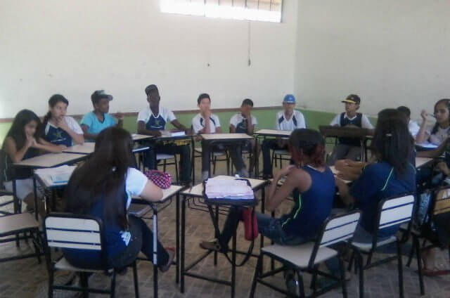 estudantes_circulo-640×424
