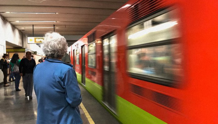 Virou lei! No DF, agora todos os assentos dos ônibus e metrôs são preferenciais