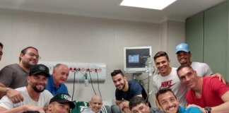 Felipão e jogadores do Palmeiras realizam o sonho de paciente em visita à hospital
