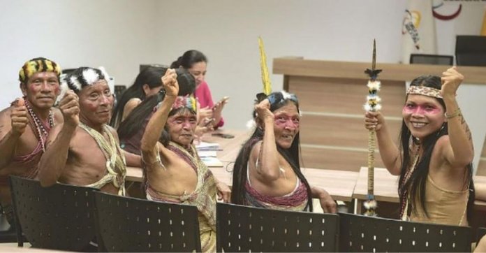 Em defesa da Amazônia, índios Waorani ganham ação judicial contra gigante petrolífera