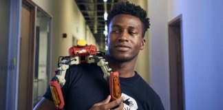 Conheça Silas Adekunle, o nigeriano engenheiro de robótica mais bem pago do mundo