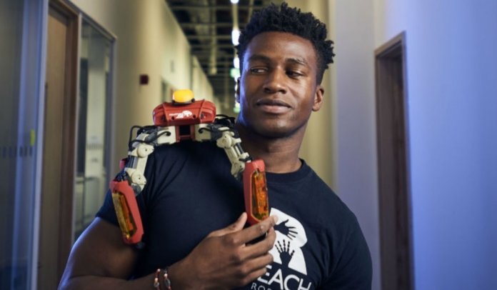 Conheça Silas Adekunle, o nigeriano engenheiro de robótica mais bem pago do mundo