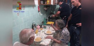 Gritos levam policiais à casa de dois idosos, que choravam copiosamente de… solidão!