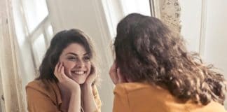 Estou começando a desconfiar de que o amor da minha vida sou eu