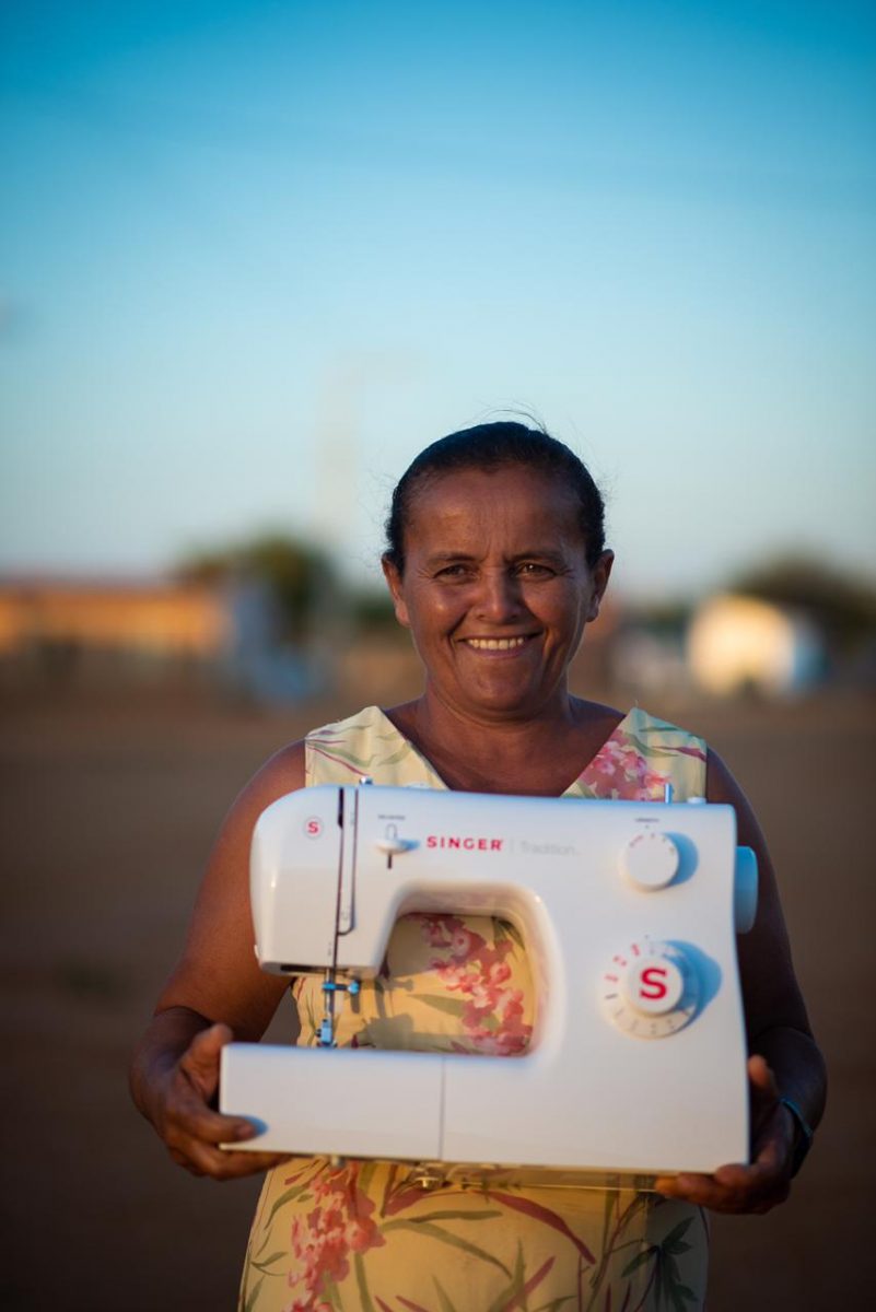 bemmaismulher.com - Mulheres no sertão baiano organizam vaquinha para construírem oficina de costura