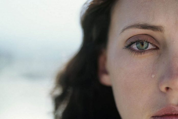 crying-women