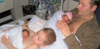 Foto de menino que ajuda o pai a dar “pele a pele” a gêmeos prematuros viraliza na internet
