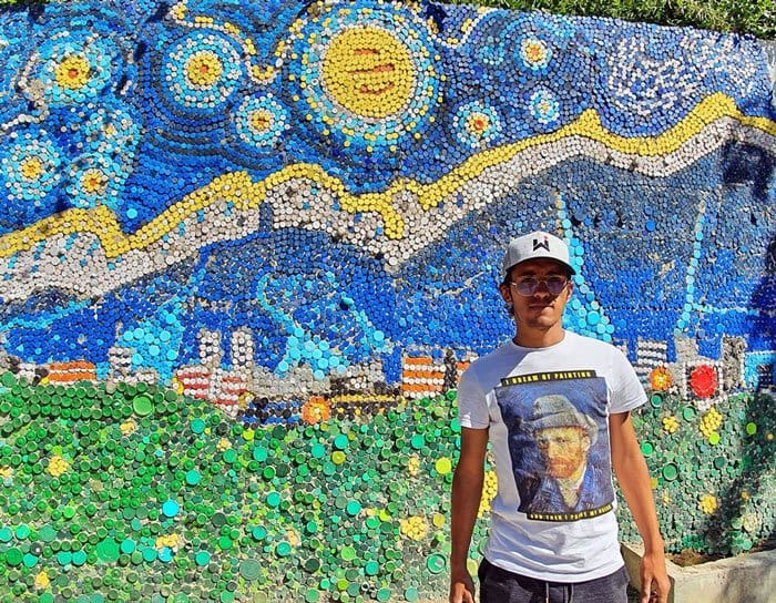 bemmaismulher.com - Artista venezuelano cria mural com 200 mil tampinhas de plástico "MARAVILHOSO"