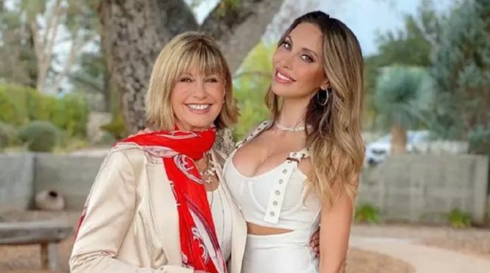 Filha de Olivia Newton-John chora a morte da mãe e publica fotos juntas