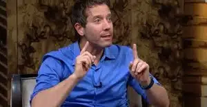 “Pai e mãe têm que dar para um filho afeto, segurança, escola e alimento, o resto é privilégio e privilégio se conquista.” – Leo Fraiman bemmaismulher.com - “Pai e mãe têm que dar para um filho afeto, segurança, escola e alimento, o resto é privilégio e privilégio se conquista.” – Leo Fraiman