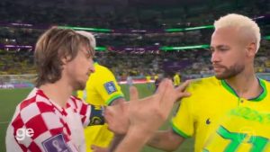 bemmaismulher.com - Modric ampara e consola os jogadores da seleção, inclusive Rodrygo, que joga com ele no Real Madrid