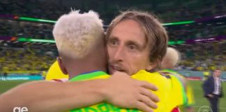 Modric ampara e consola os jogadores da seleção, inclusive Rodrygo, que joga com ele no Real Madrid