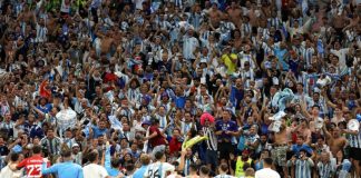 Argentina heroicamente traz a taça da copa para a América do Sul