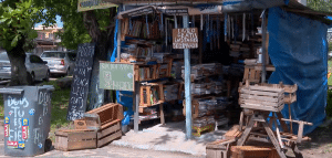 Aposentado de 71 anos montou uma biblioteca gratuita em praça do Rio de Janeiro bemmaismulher.com - Aposentado de 71 anos montou uma biblioteca gratuita em praça do Rio de Janeiro