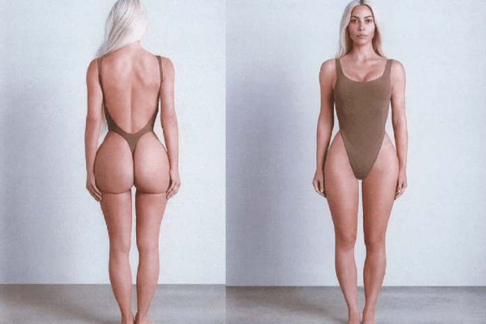 Kim Kardashian mostra suas famosas curvas para divulgar sua marca de roupas íntimas SKIMS