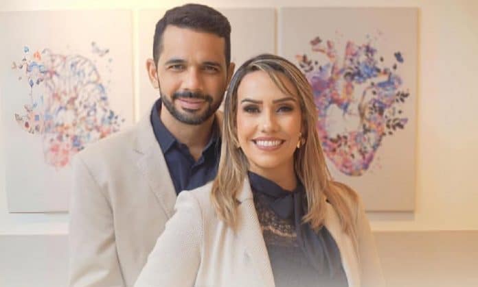 Psicóloga brasileira transforma vidas e ganha reconhecimento internacional com método que cura relações familiares